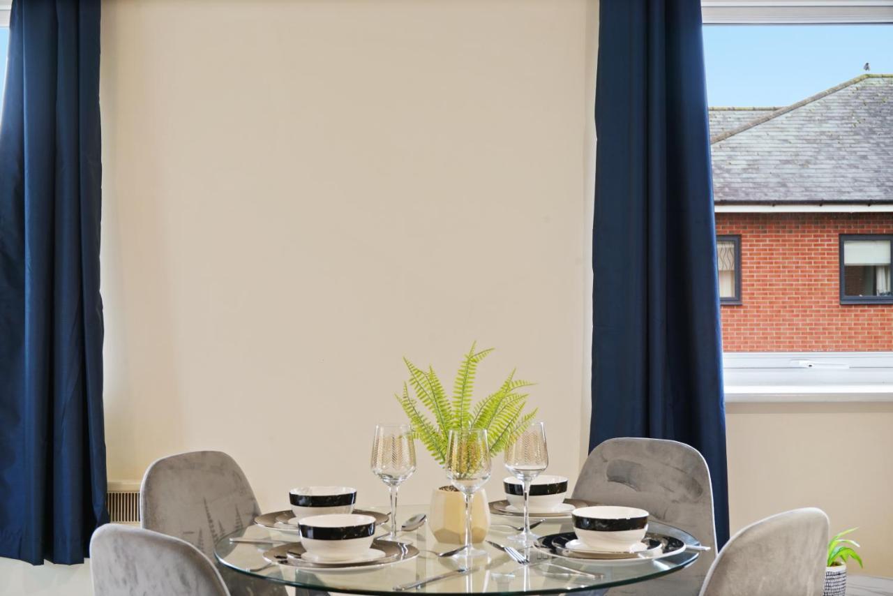 Peaceful 2Br Flat With Historic Bottle Kilns View & Free Parking Located Near City Centre Stoke-on-Trent Екстер'єр фото
