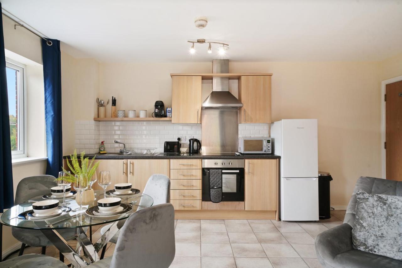 Peaceful 2Br Flat With Historic Bottle Kilns View & Free Parking Located Near City Centre Stoke-on-Trent Екстер'єр фото