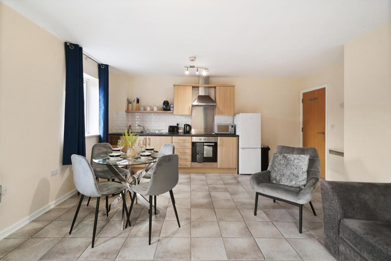 Peaceful 2Br Flat With Historic Bottle Kilns View & Free Parking Located Near City Centre Stoke-on-Trent Екстер'єр фото