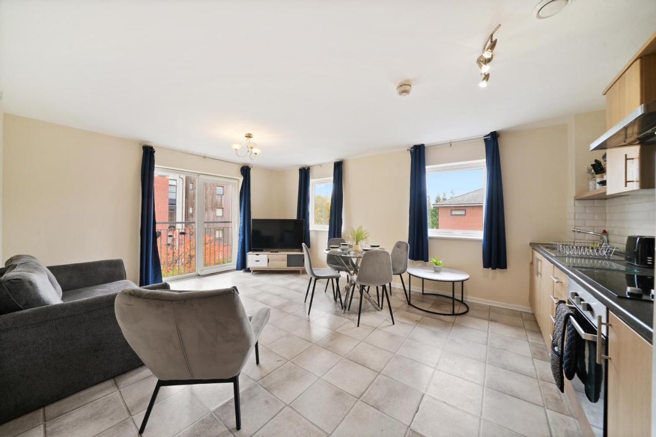 Peaceful 2Br Flat With Historic Bottle Kilns View & Free Parking Located Near City Centre Stoke-on-Trent Екстер'єр фото